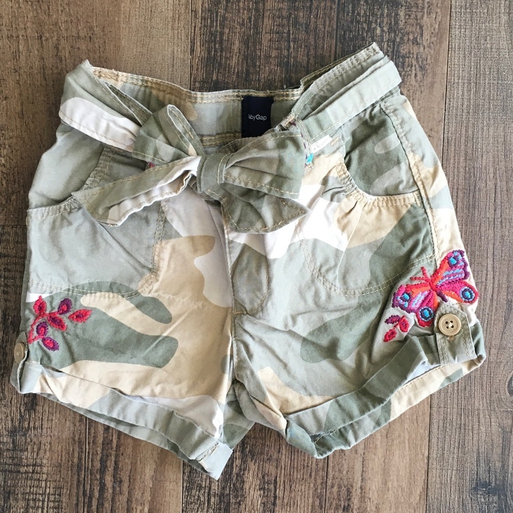 GAP Kids Bow belt Camo Shorts with Embroidery